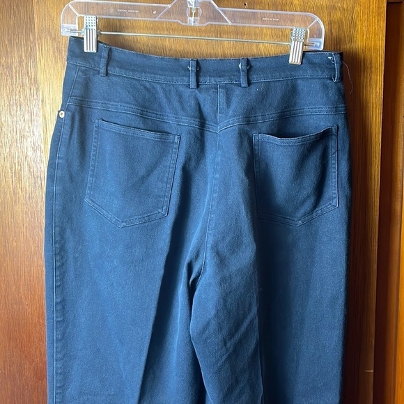 St. John Sport Blue Straight Leg Gold Hardware Jeans - Picture 10 of 14